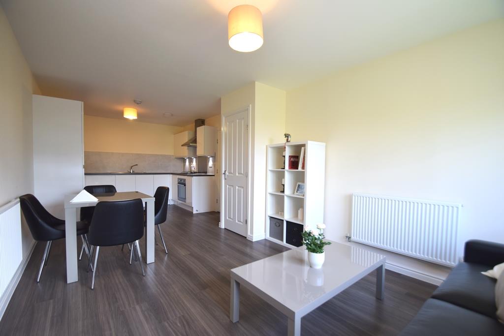 Flat Brand Avenue in Greater London