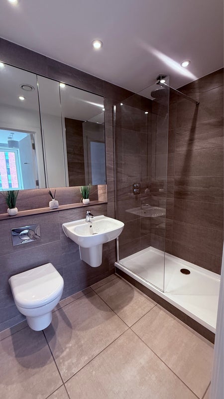 Room Bexley Square in Salford