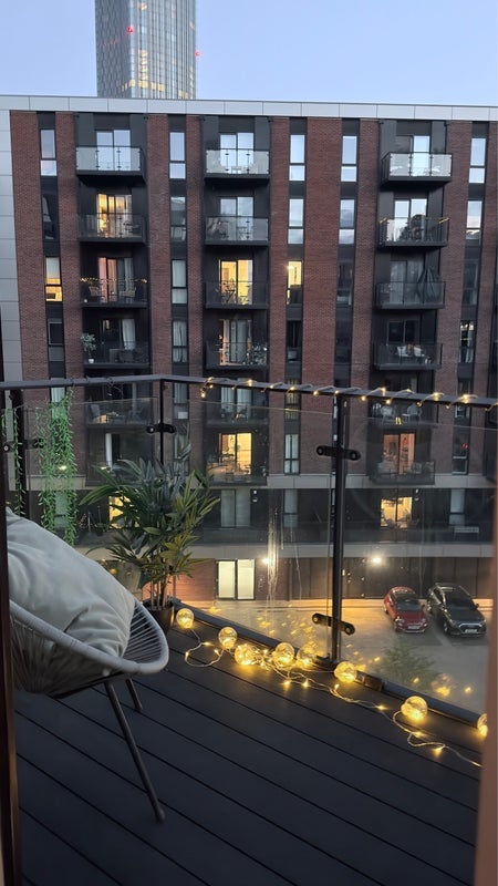 Room Bexley Square in Salford