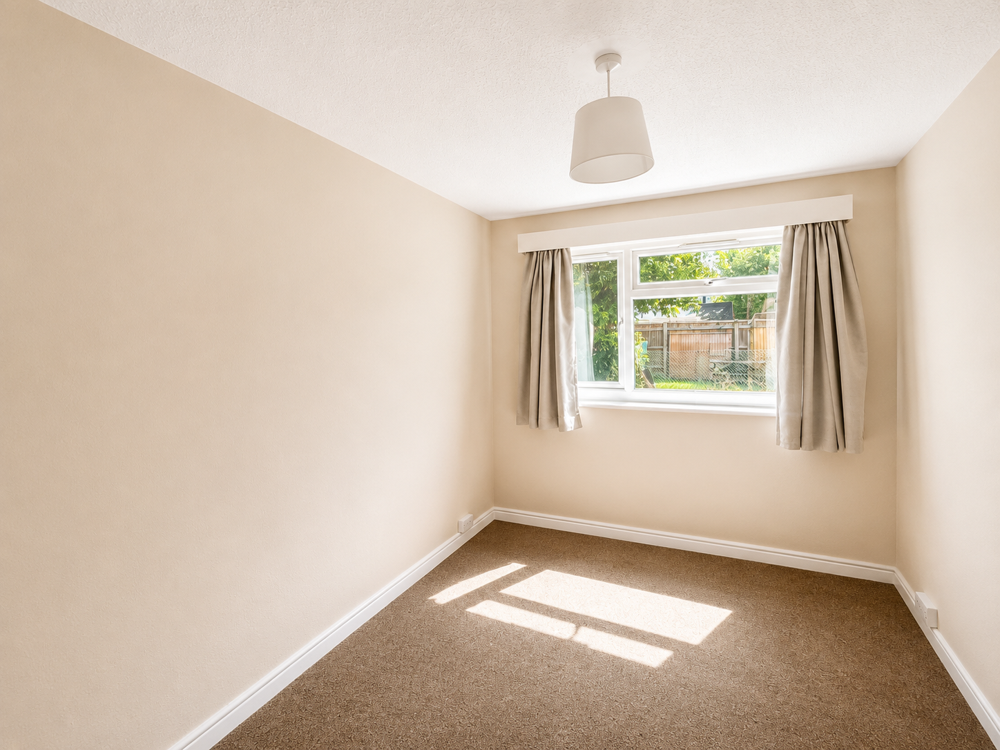 Flat Amwell Place in South Oxfordshire