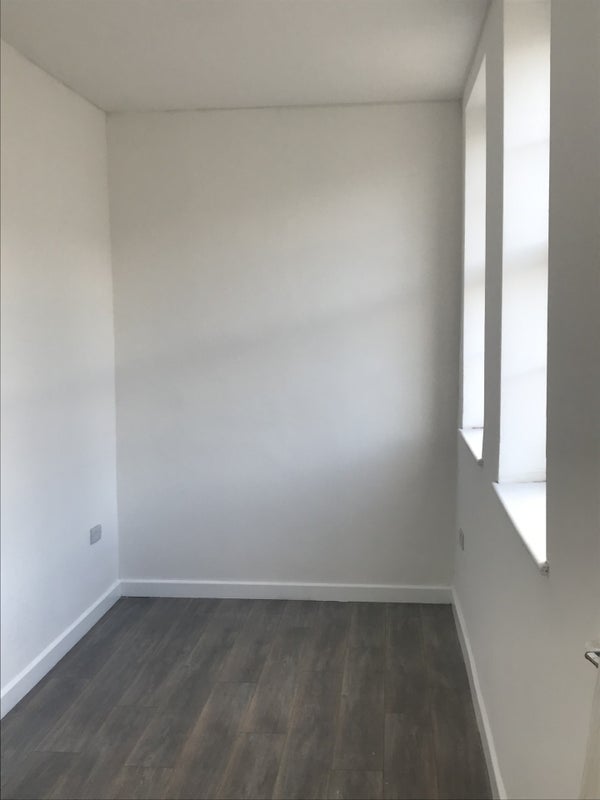 Flat Lydgate Lane in Sheffield