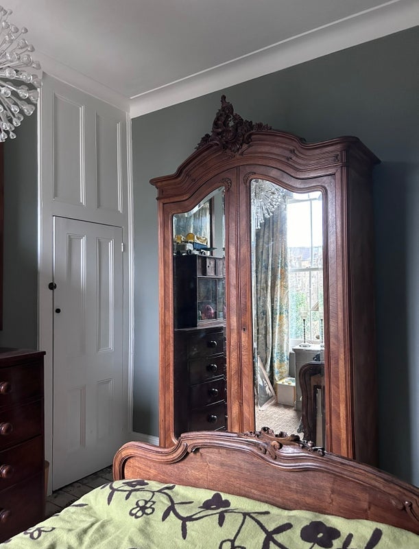 Room Powerscroft Road in Greater London