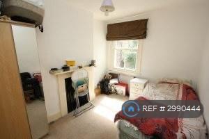 House Peel Road in Greater London