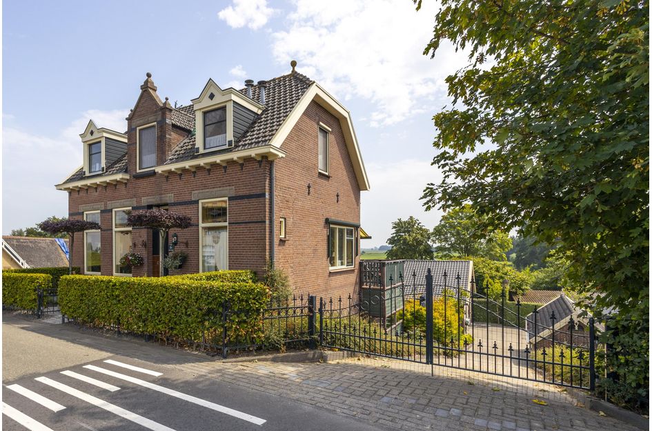Huis Nieuwe Veer 41 in Streefkerk
