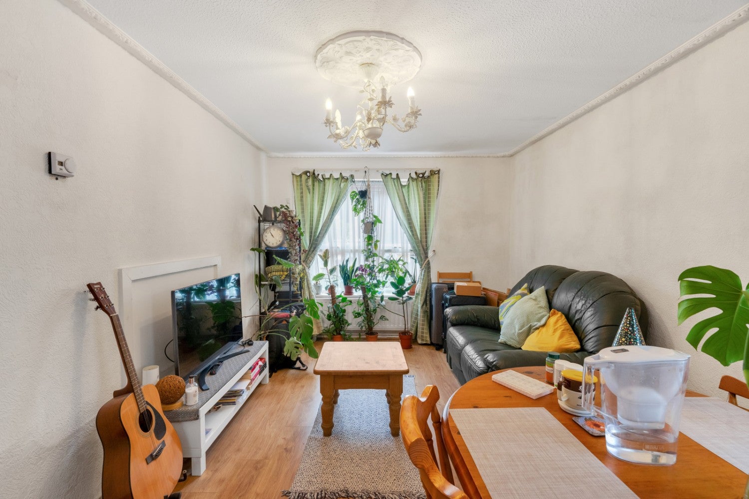 Flat Clark Street in Greater London