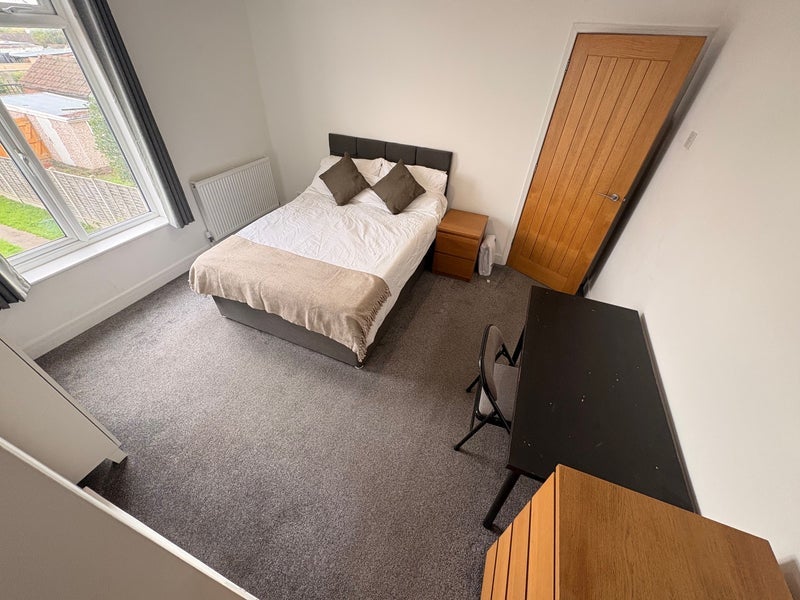 Room Filton Avenue in Bristol