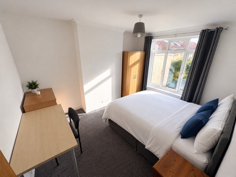 Room Filton Avenue in Bristol