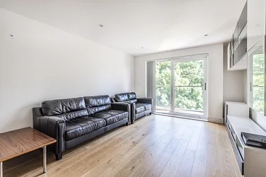 Flat Skerne Road in Greater London