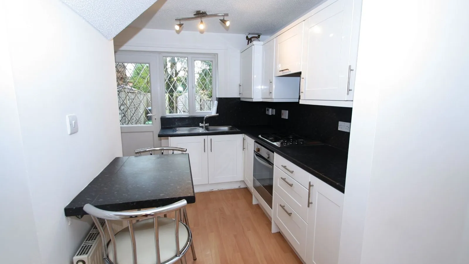 House Scrivens Mead in Thatcham