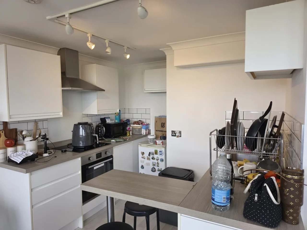 Flat Grange Vale in Greater London