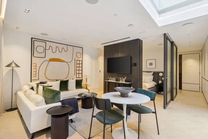 Flat Park Crescent in City of Westminster