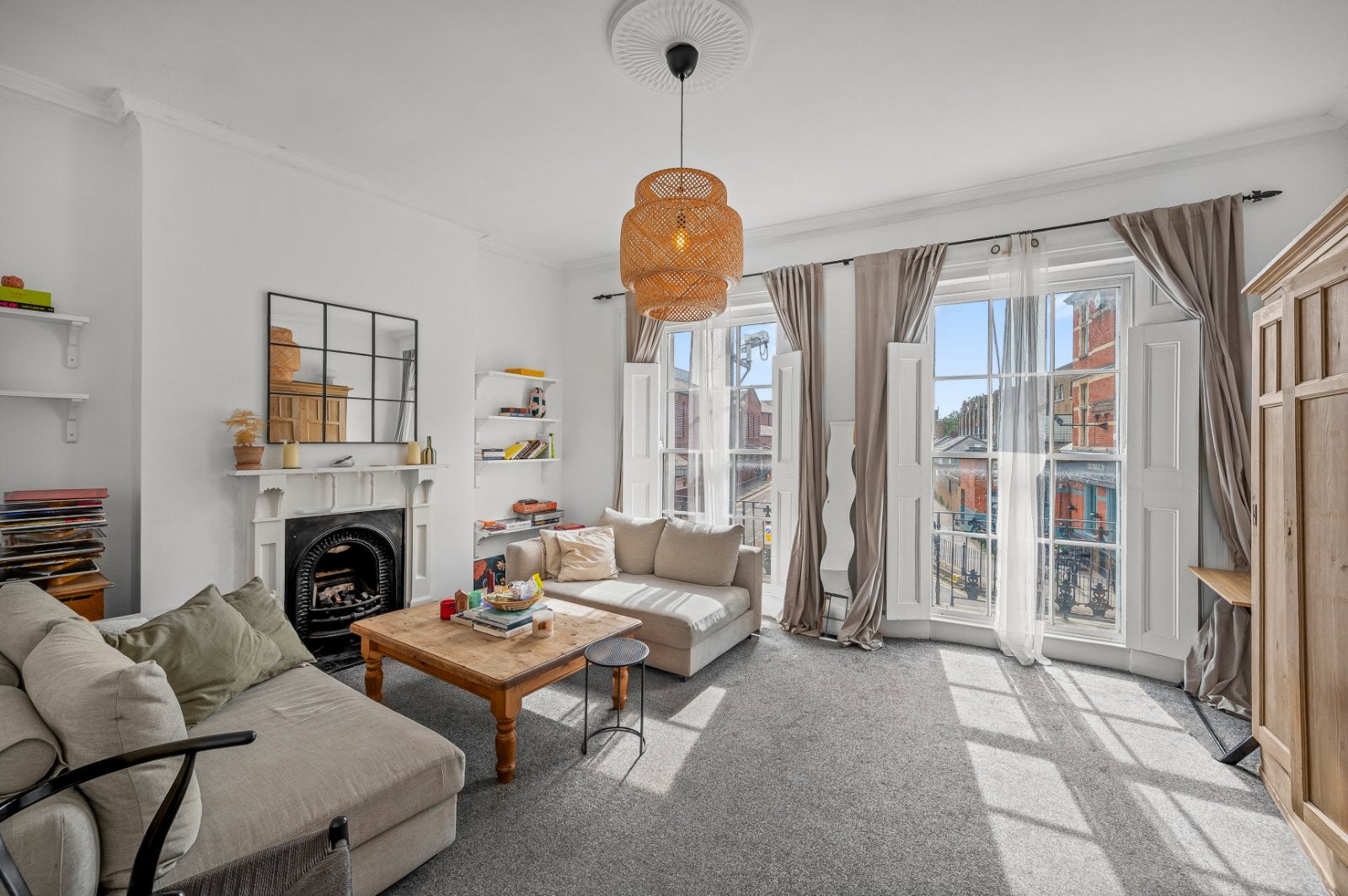 Flat Liverpool Road in Greater London