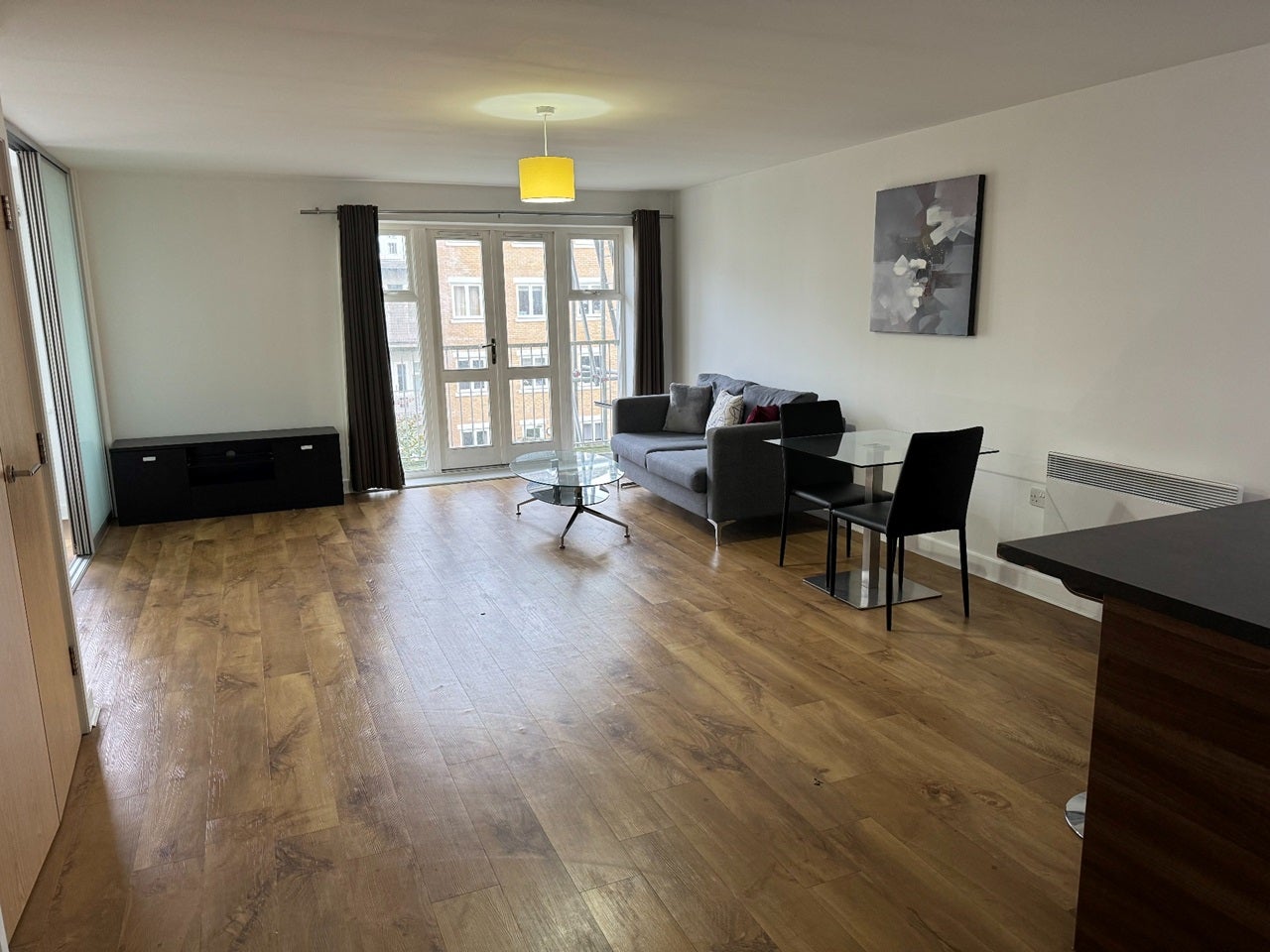 Flat Park Lodge Avenue in Greater London