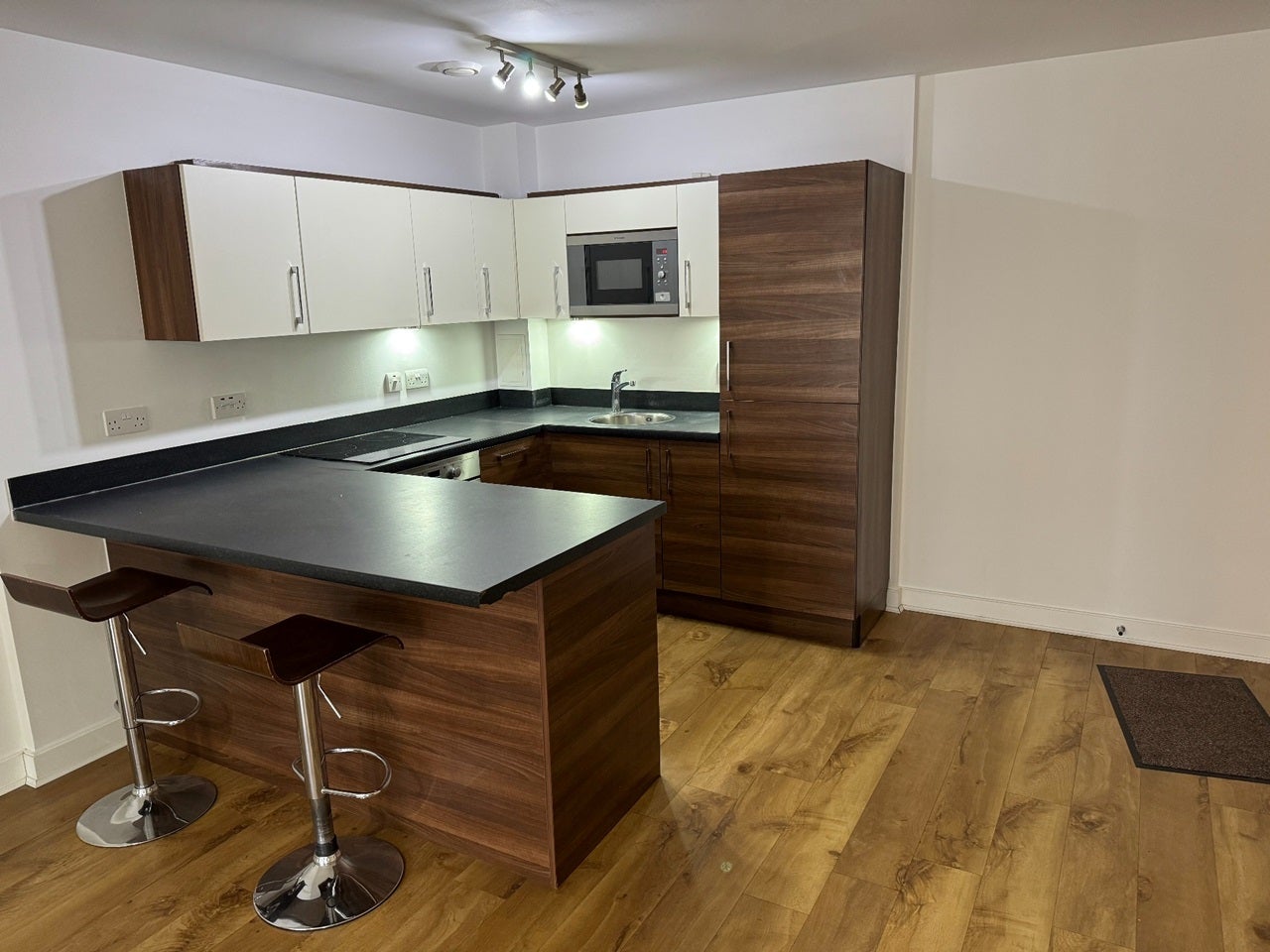 Flat Park Lodge Avenue in Greater London
