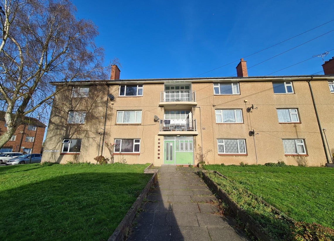 Flat Charminster Drive in Coventry
