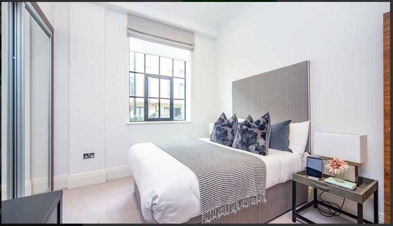 Flat Rainville Road in Greater London
