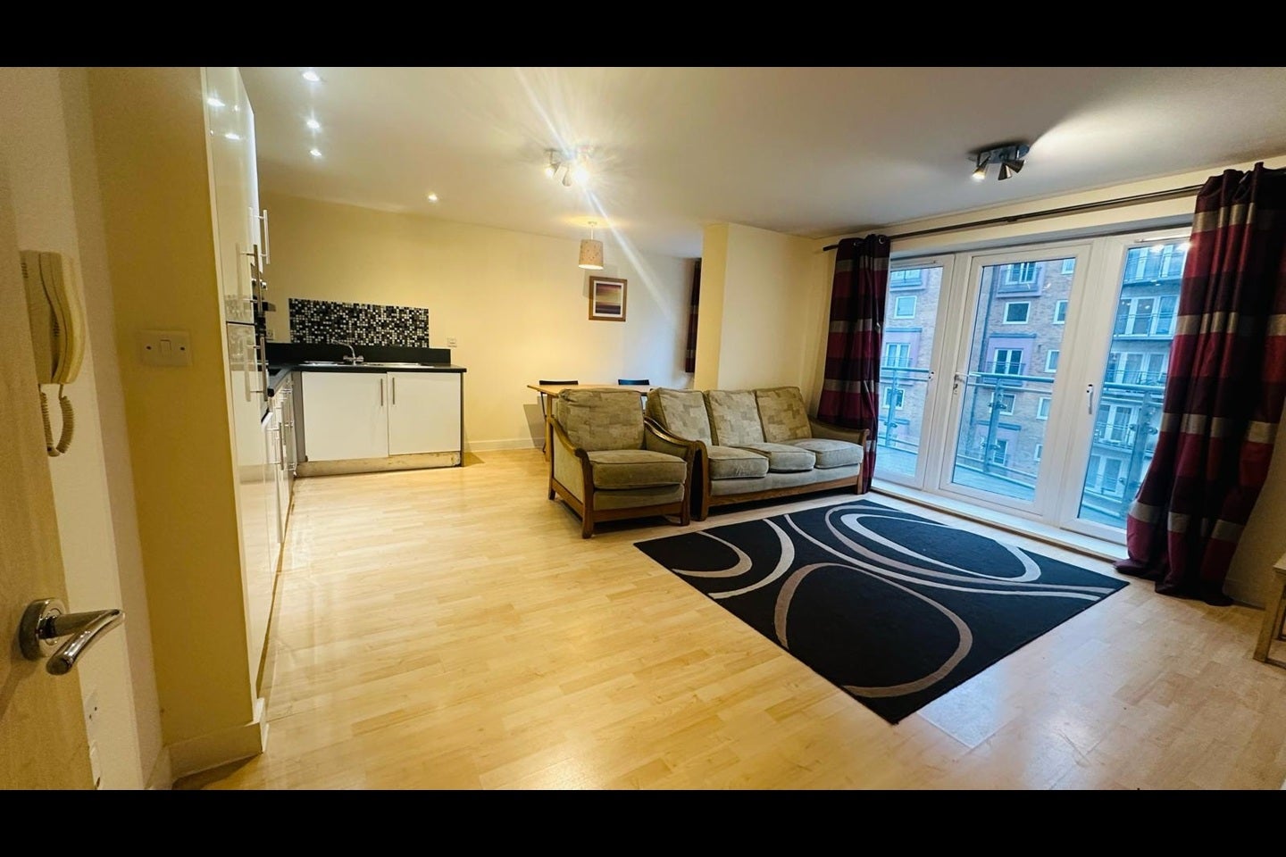 Flat Winterthur Way in Basingstoke and Deane