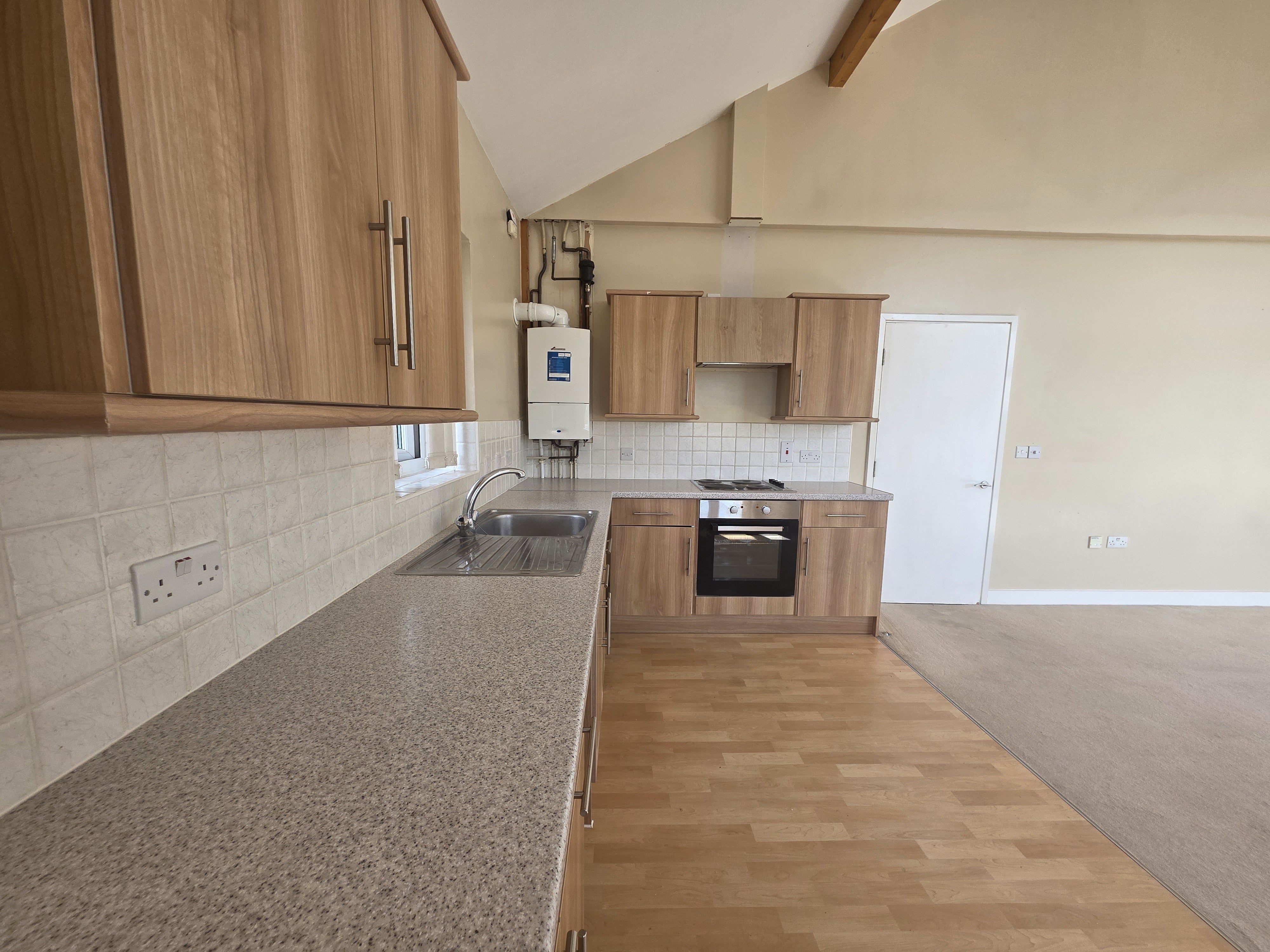 Flat Hackett Place in Hilperton
