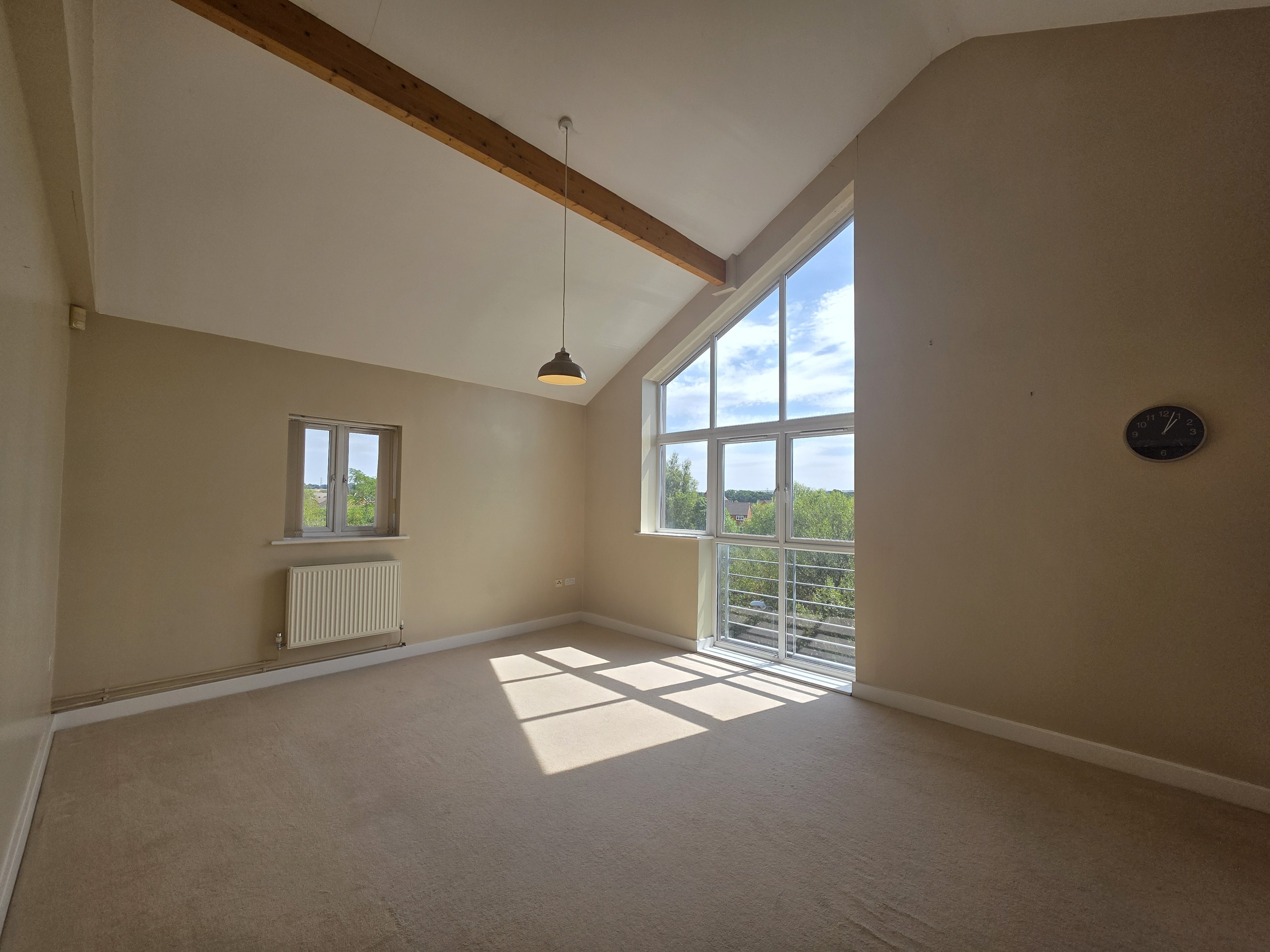 Flat Hackett Place in Hilperton