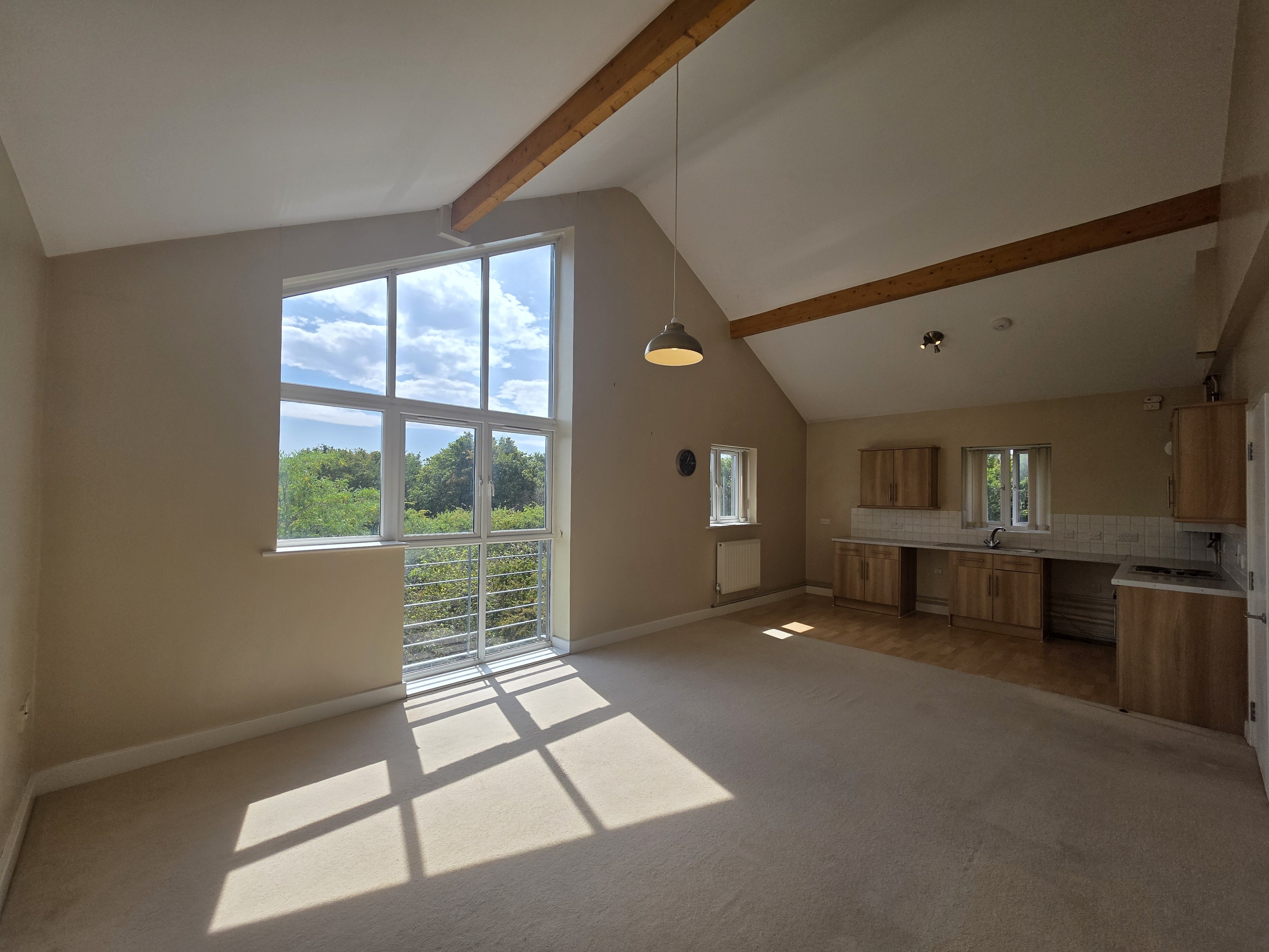 Flat Hackett Place in Hilperton