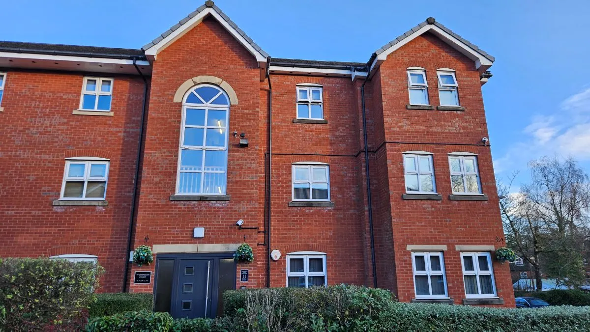 Flat Thomasson Court in Bolton