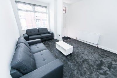 House Hartley Grove in Leeds