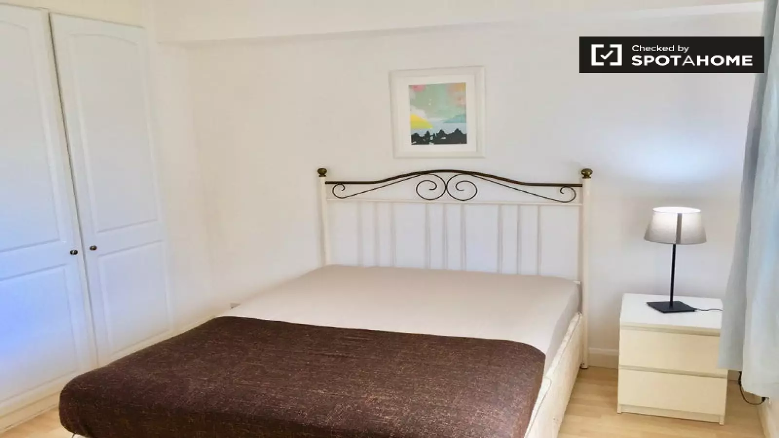 Flat Mercier Road in Greater London
