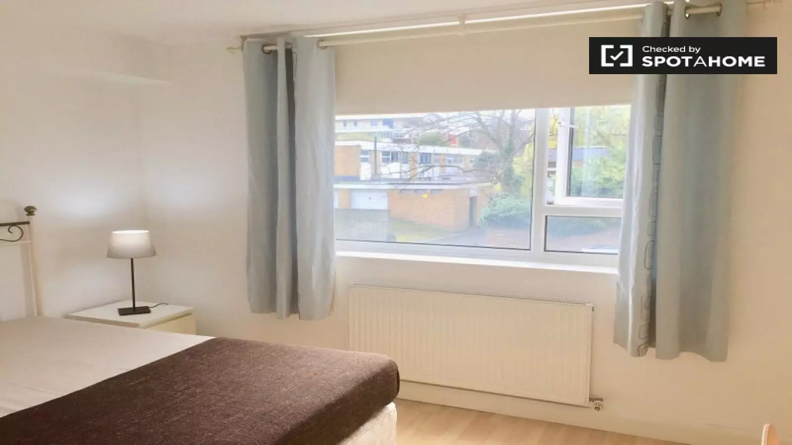 Flat Mercier Road in Greater London