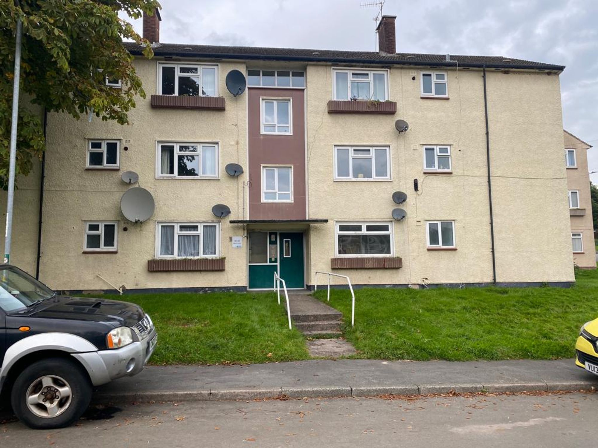 Flat Ogmore Crescent in Newport