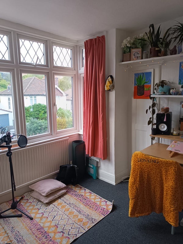 Room Kersteman Road in Bristol