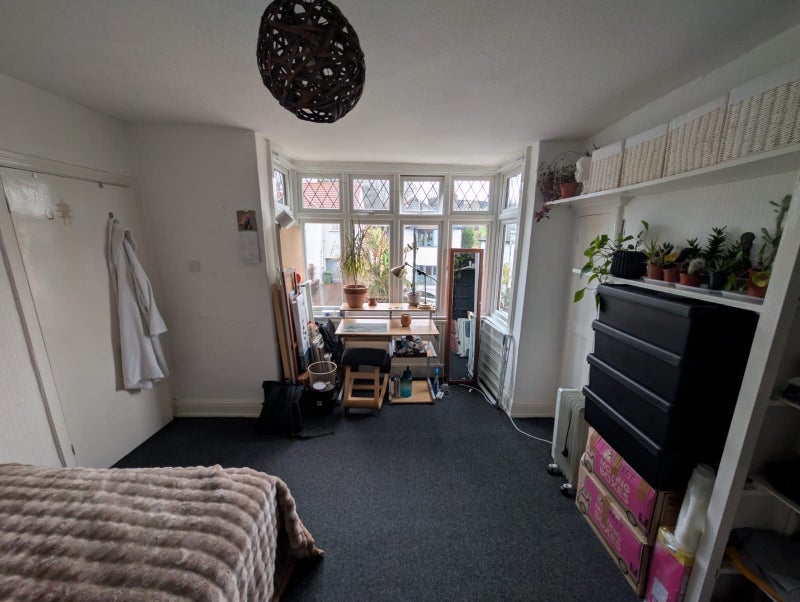 Room Kersteman Road in Bristol
