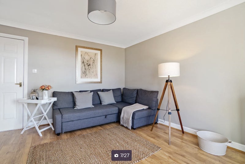 Room Carfrae Street in Glasgow