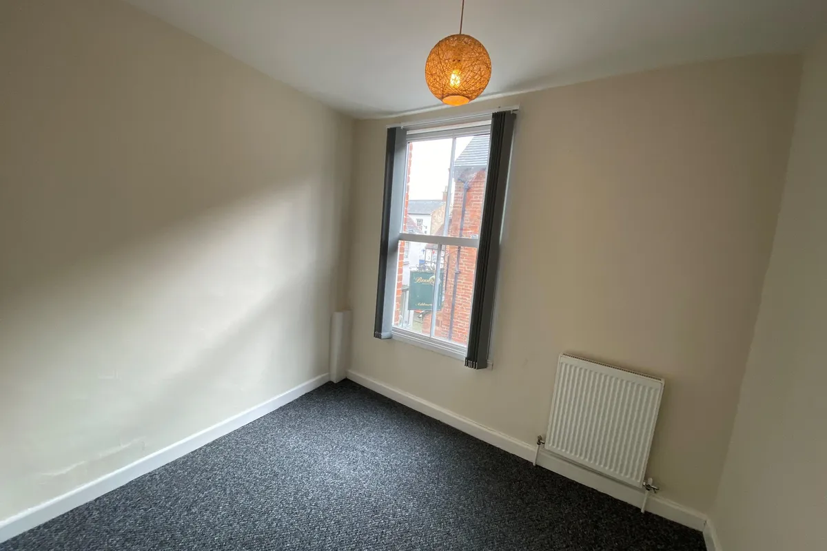 Flat Victoria Square in Derbyshire Dales