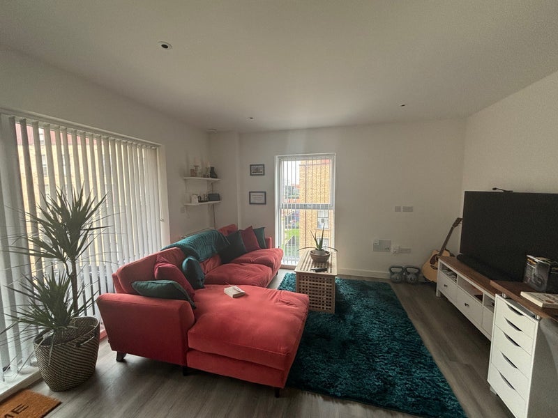 Room Rolfe Terrace in Greater London
