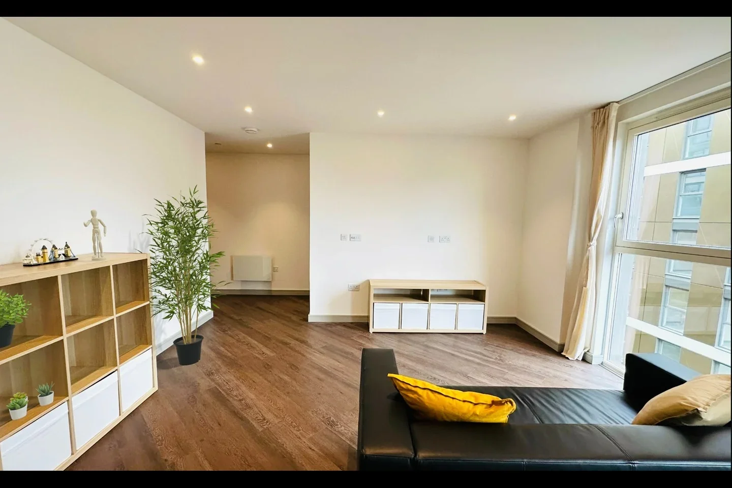 Flat London Road in Borough of Spelthorne