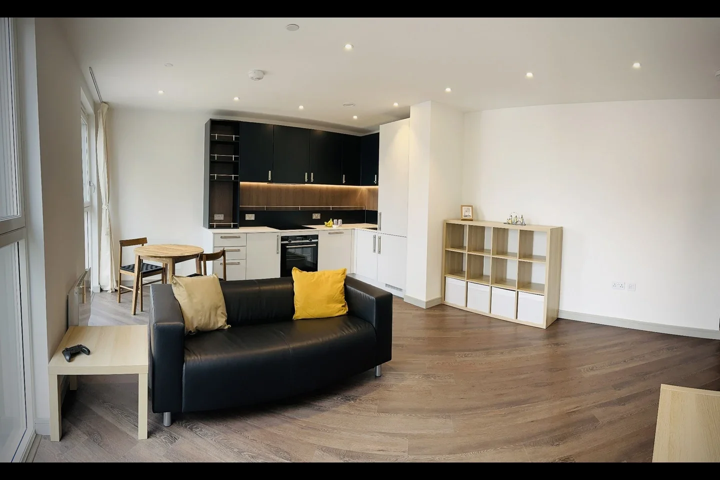 Flat London Road in Borough of Spelthorne