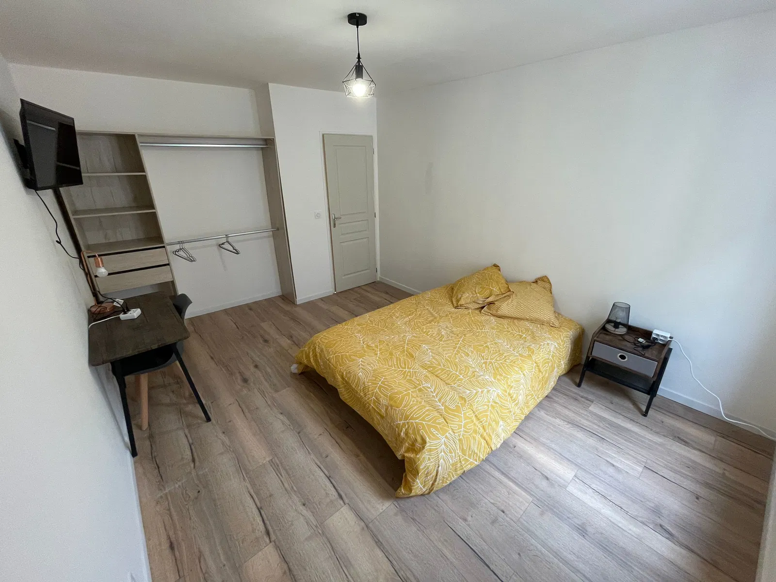 Chambre Rue René Pouteau à Melun