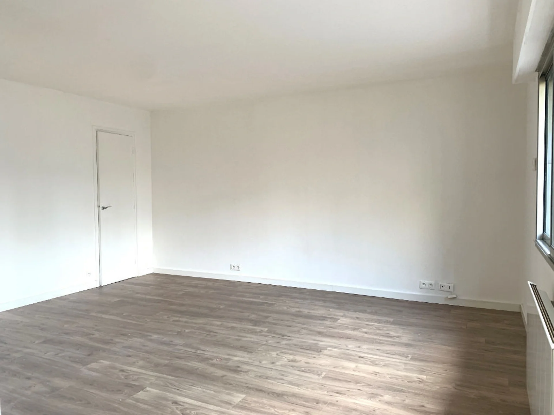 Appartement Rue Saint-Charles à Paris