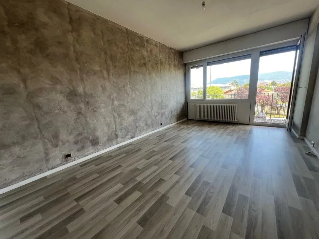 Appartement Rue du 18 Août à Gaillard