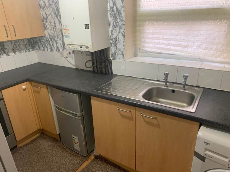 Flat Walmersley Road in Bury