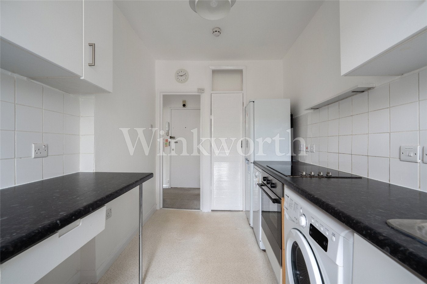 Flat Sunningfields Road in Greater London