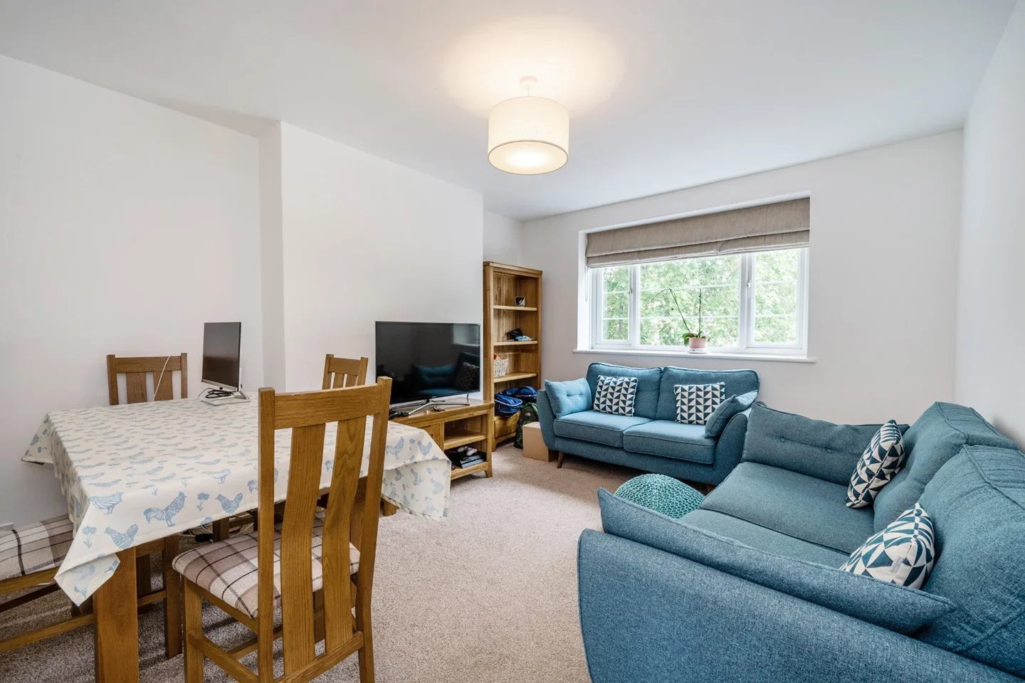 Flat Wincott Street in Greater London