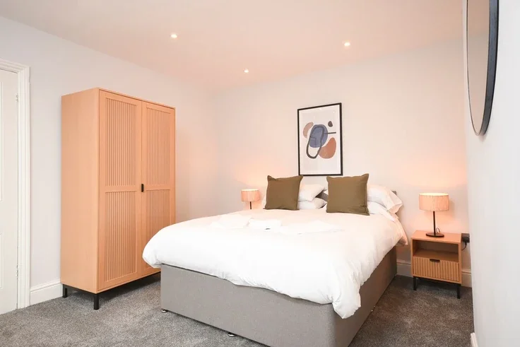 Flat Oaktree Court in Chester