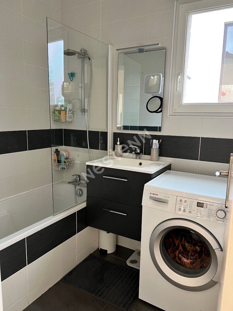 Flat Rue Sadi Carnot in Bagnolet