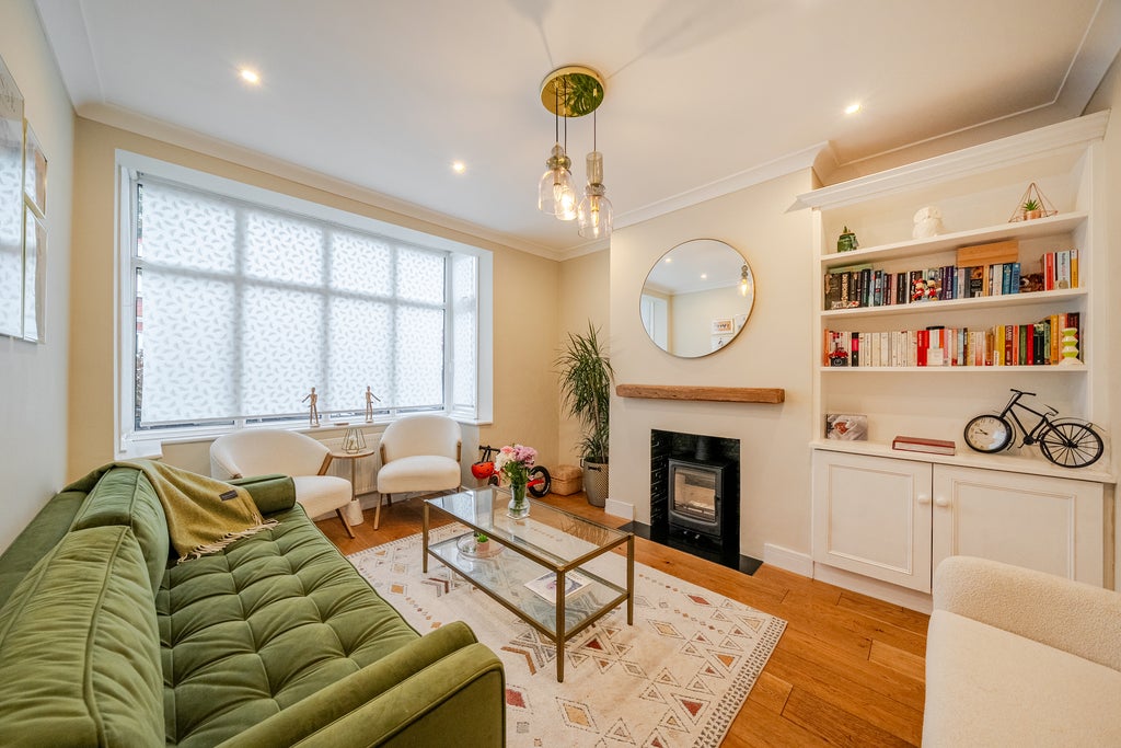 House Boyd Road in Greater London