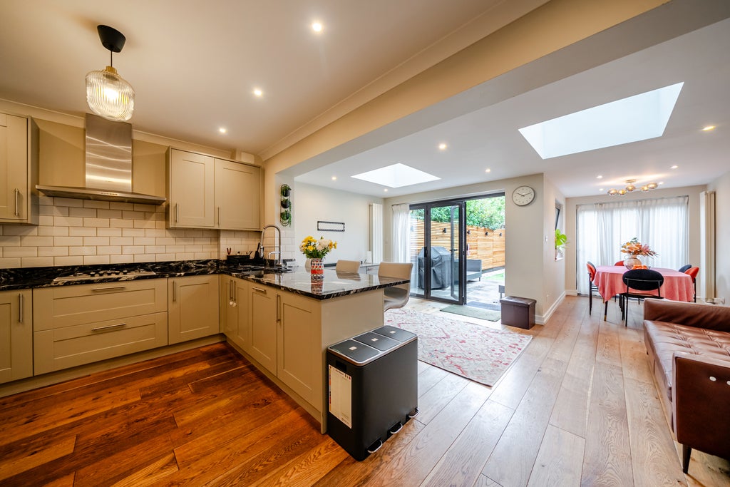 House Boyd Road in Greater London