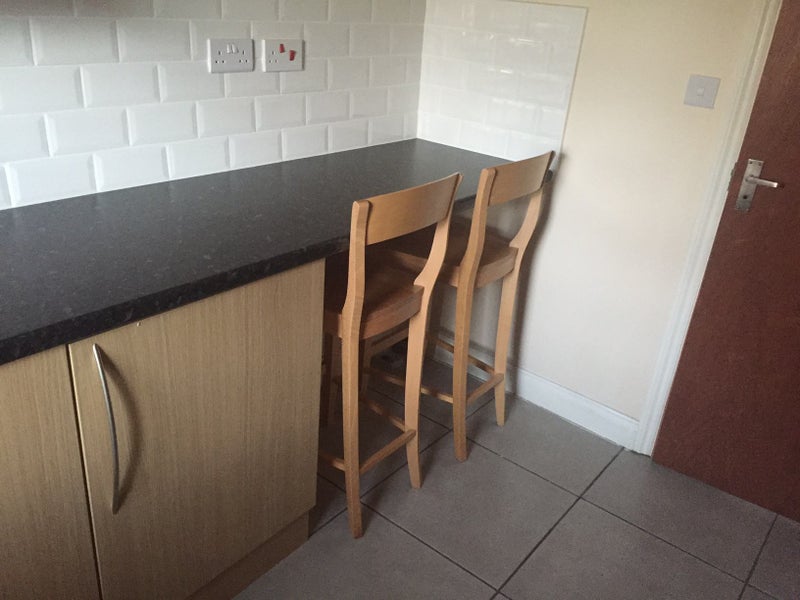 Room Tewson Road in Greater London