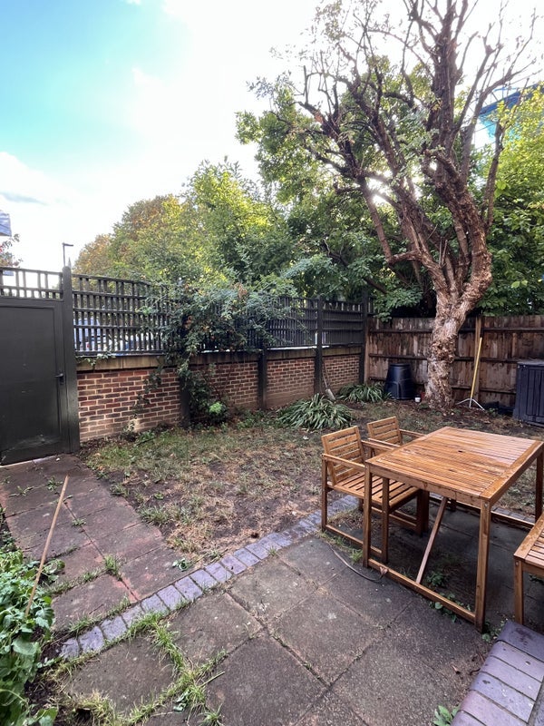 Room Basire Street in Greater London