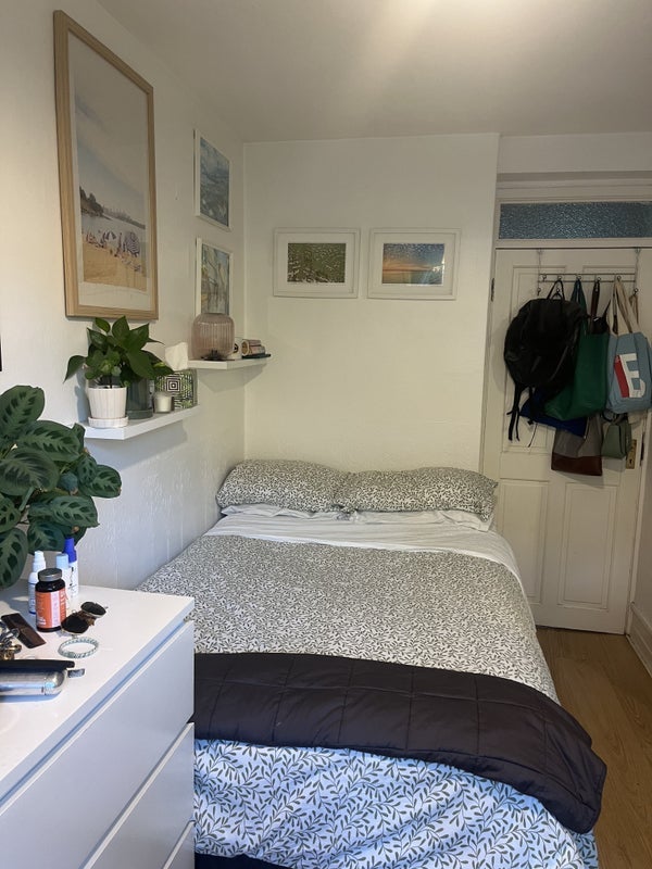 Room Basire Street in Greater London