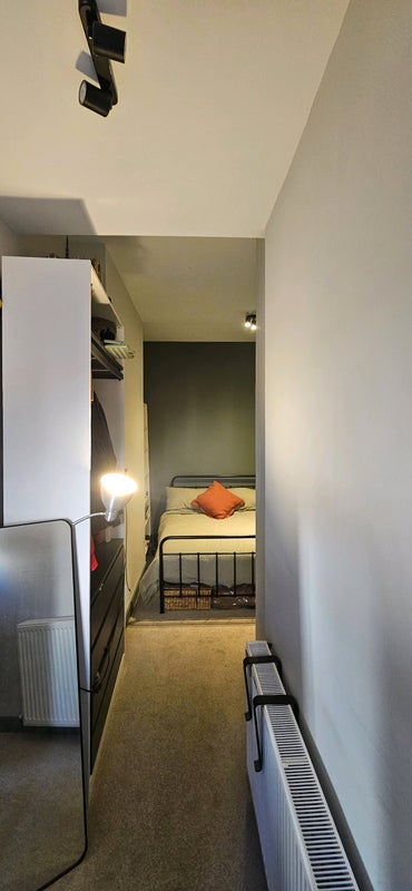 Room Wilson Street in Cardiff
